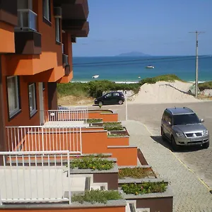De Quatro Ilhas A 50 Metros Do Mar Bombinhas